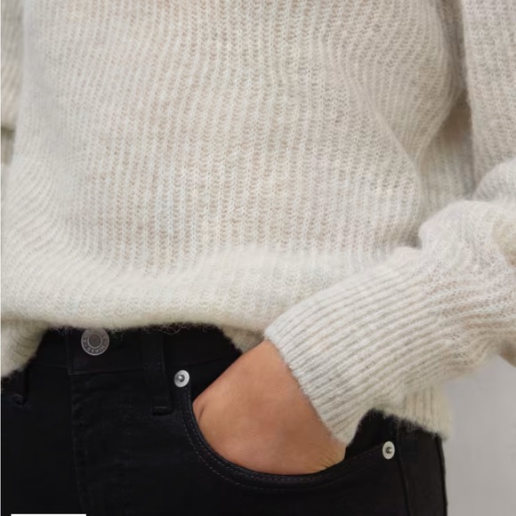 Everlane Alpaca Cocoon Crew Sweater - Picture 5 of 5